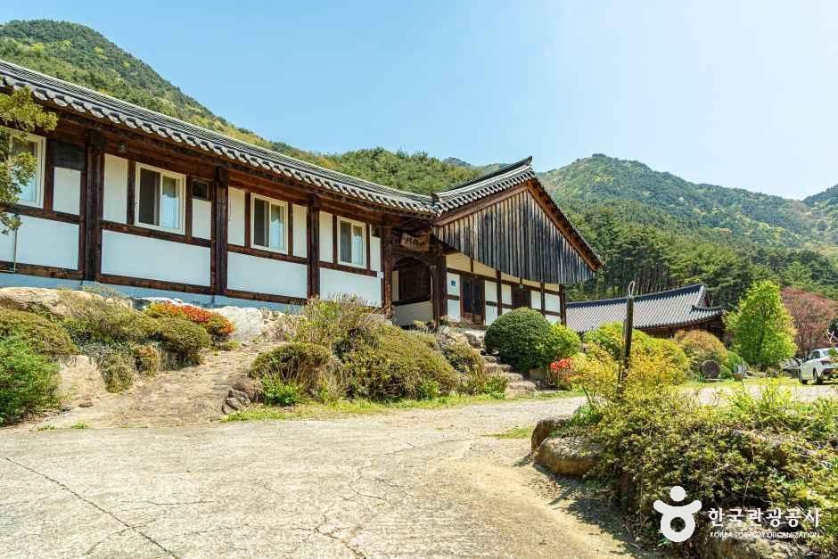 칠성사(금봉사) 여행 추천 - 메고지고 칠성사(금봉사) 여행 추천 - 메고지고