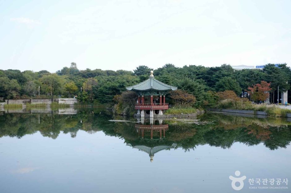 국립중앙박물관 여행 추천 - 메고지고 국립중앙박물관 여행 추천 - 메고지고