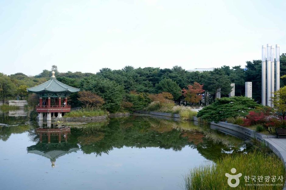 국립중앙박물관 여행 추천 - 메고지고 국립중앙박물관 여행 추천 - 메고지고