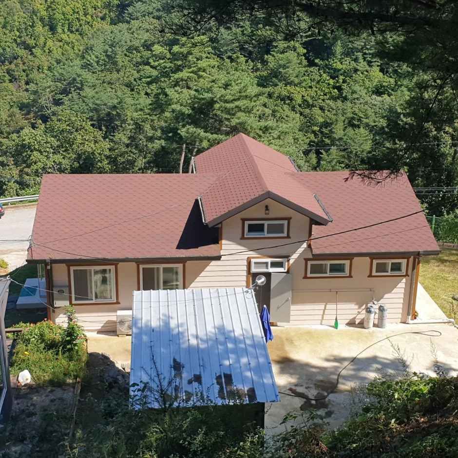 아리아리 숲속야영장 여행 추천 - 메고지고 아리아리 숲속야영장 여행 추천 - 메고지고