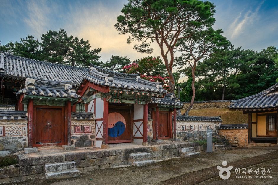 돈암서원 [유네스코 세계유산] 여행 추천 - 메고지고
