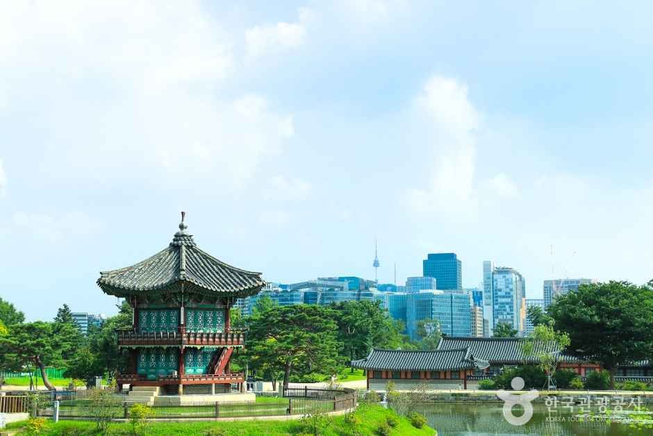 경복궁 여행 추천 - 메고지고 경복궁 여행 추천 - 메고지고