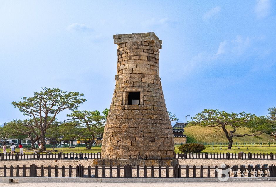 경주 첨성대 여행 추천 - 메고지고