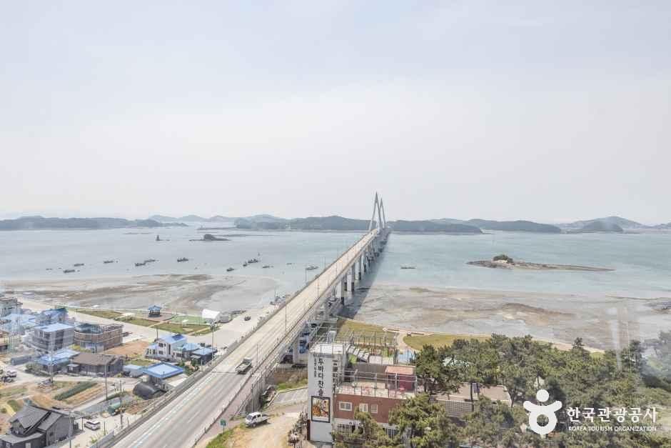 영목항 전망대 여행 추천 - 메고지고 영목항 전망대 여행 추천 - 메고지고