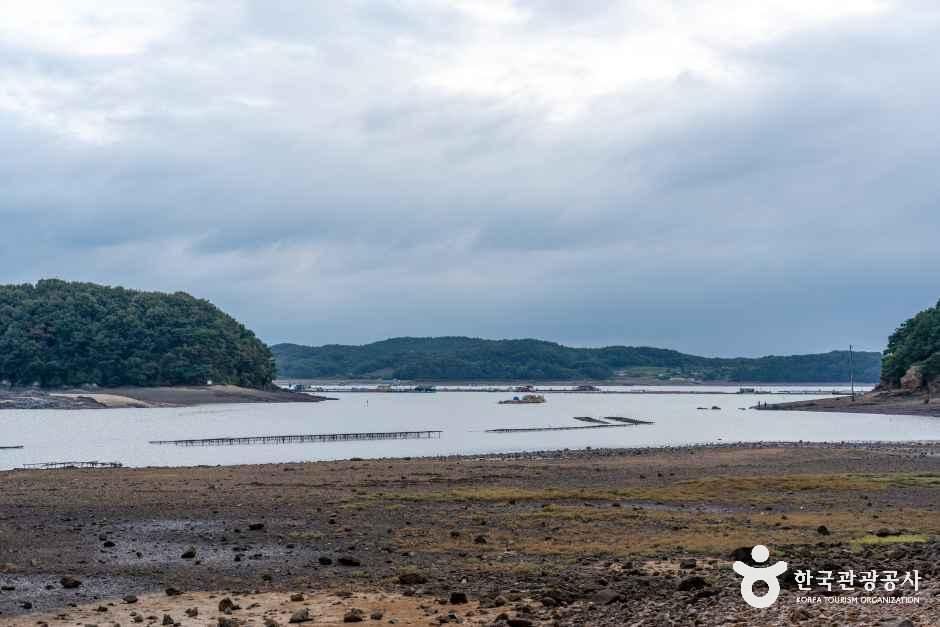 간월호 쉼터공원 여행 추천 - 메고지고