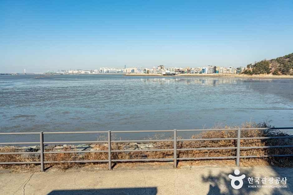 오이도기념공원 여행 추천 - 메고지고