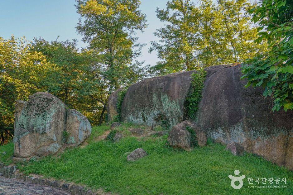 봉황대공원 여행 추천 - 메고지고 봉황대공원 여행 추천 - 메고지고