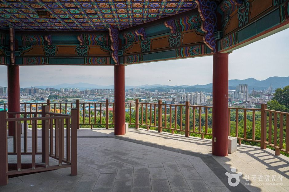 석류공원 여행 추천 - 메고지고 석류공원 여행 추천 - 메고지고