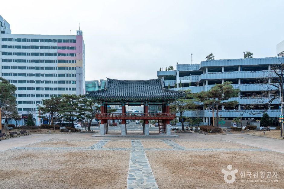웅부공원 여행 추천 - 메고지고