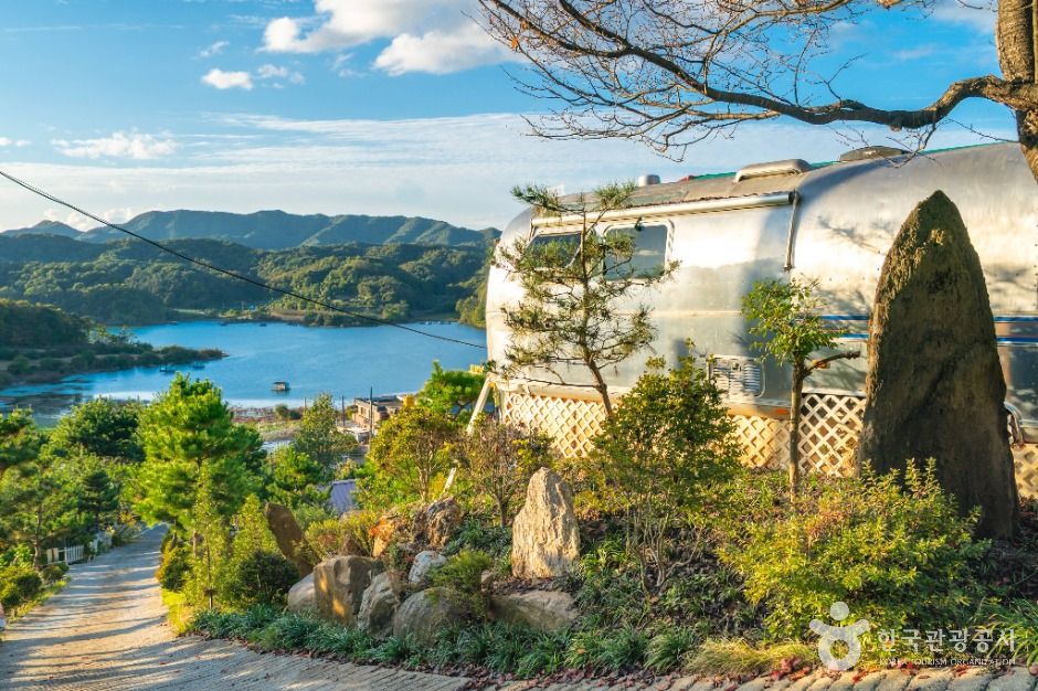 충주커피박물관 여행 추천 - 메고지고