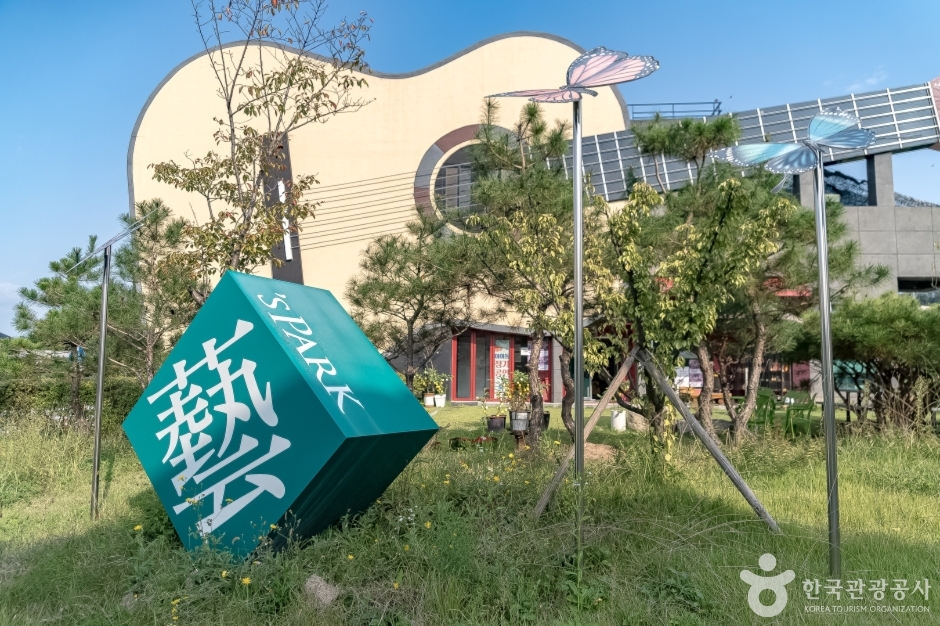 이천도자예술마을 (이천 예스파크) 여행 추천 - 메고지고 이천도자예술마을 (이천 예스파크) 여행 추천 - 메고지고
