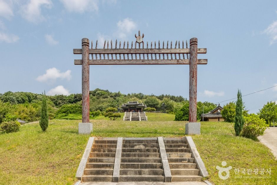 청주 충렬사 여행 추천 - 메고지고 청주 충렬사 여행 추천 - 메고지고