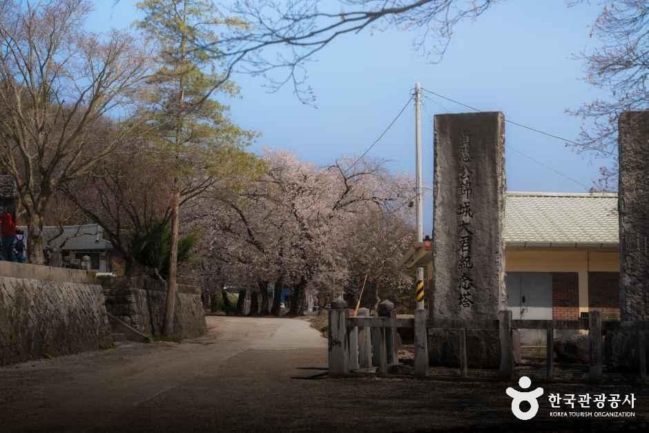 덕천서원(거창) 여행 추천 - 메고지고 덕천서원(거창) 여행 추천 - 메고지고