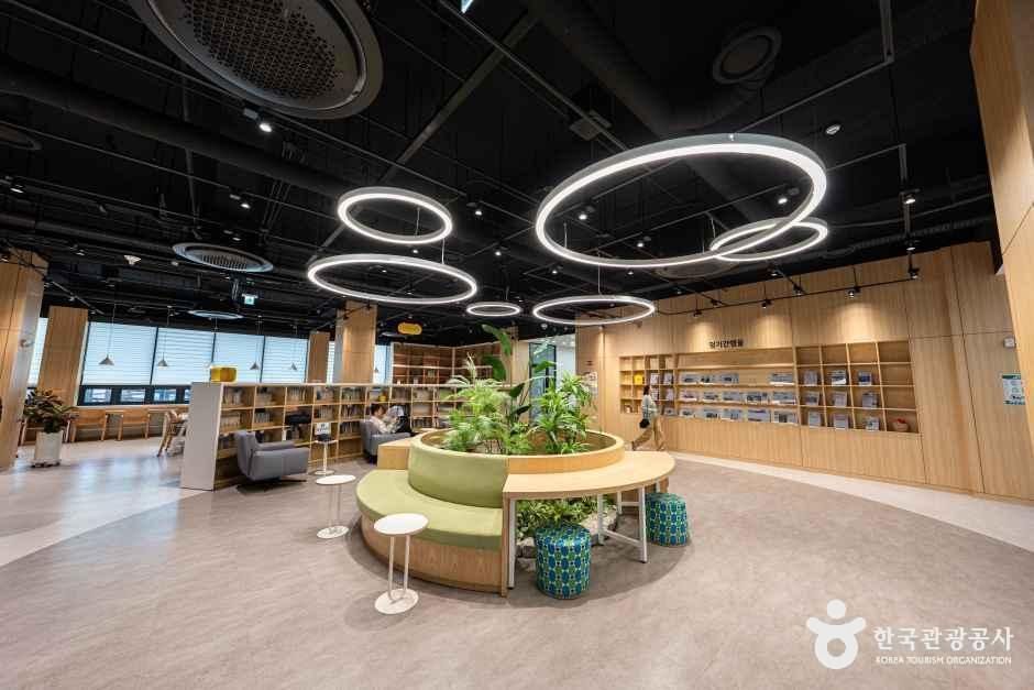 천안중앙도서관 여행 추천 - 메고지고 천안중앙도서관 여행 추천 - 메고지고