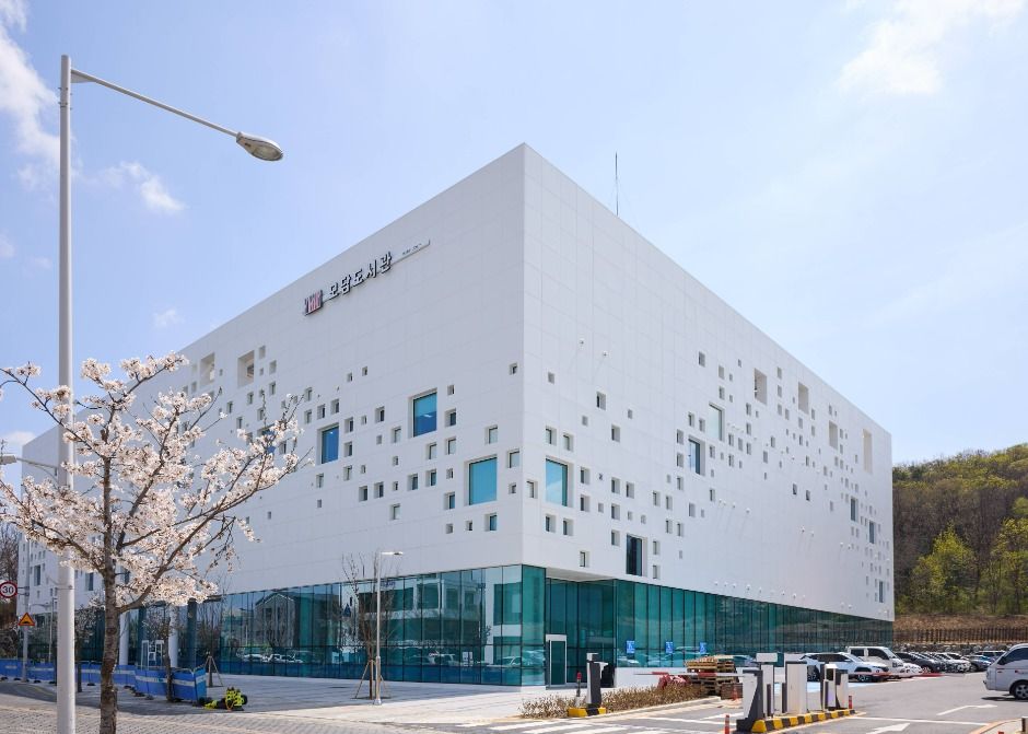 모담도서관 여행 추천 - 메고지고 모담도서관 여행 추천 - 메고지고