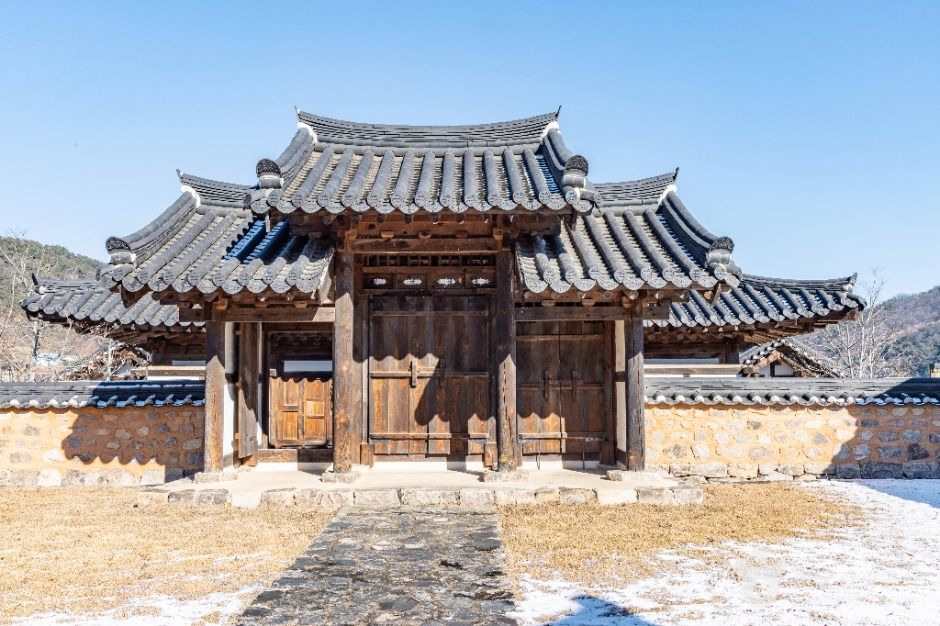 근암서원 여행 추천 - 메고지고 근암서원 여행 추천 - 메고지고