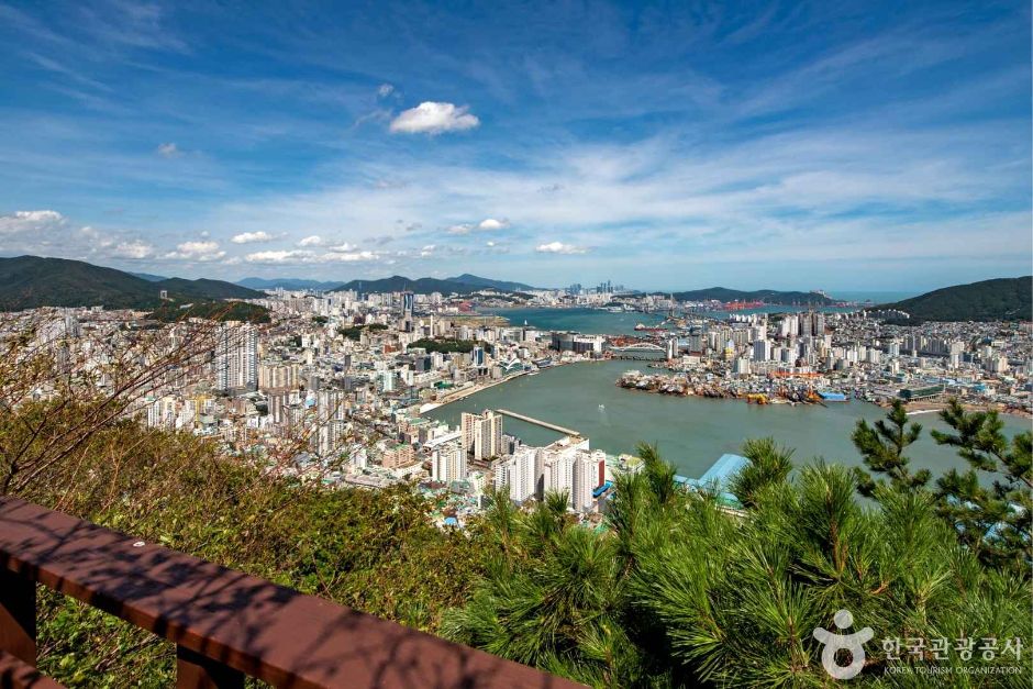 천마산 조각공원 여행 추천 - 메고지고 천마산 조각공원 여행 추천 - 메고지고