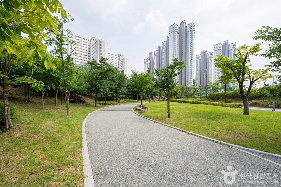 남양체육공원 여행 추천 - 메고지고