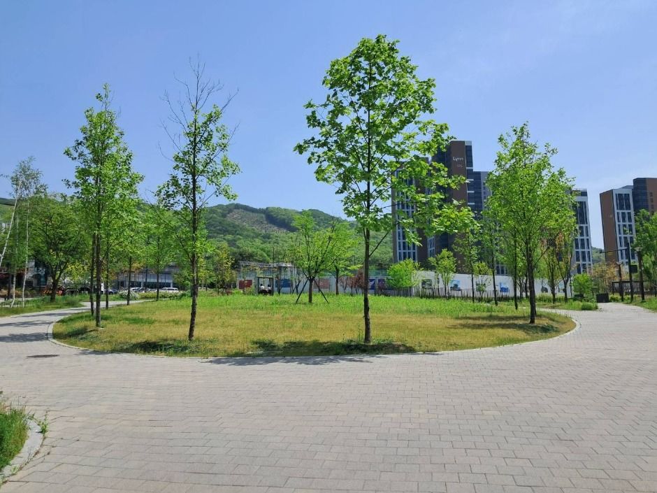 잔돌문화공원 여행 추천 - 메고지고