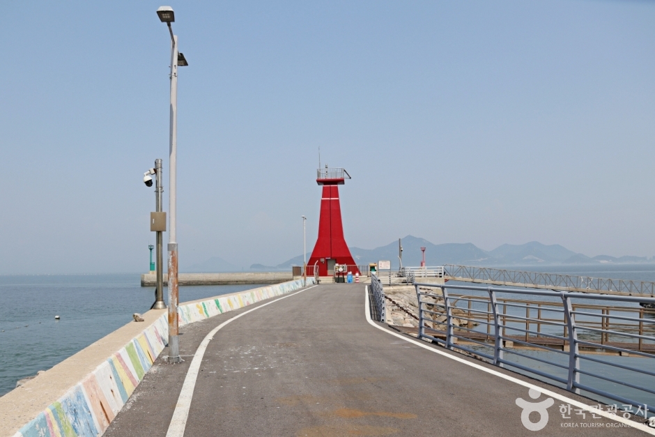 선유도항방파제등대 여행 추천 - 메고지고 선유도항방파제등대 여행 추천 - 메고지고