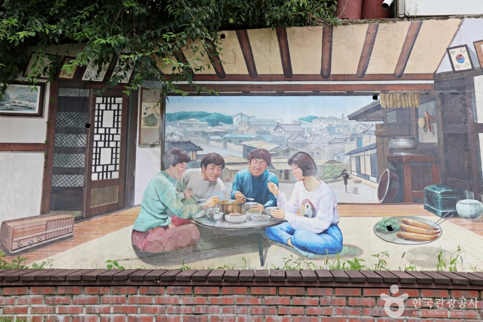군산 말랭이마을 여행 추천 - 메고지고 군산 말랭이마을 여행 추천 - 메고지고