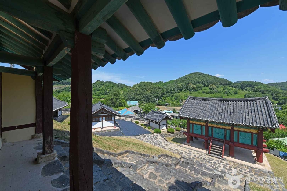 진산향교 여행 추천 - 메고지고 진산향교 여행 추천 - 메고지고
