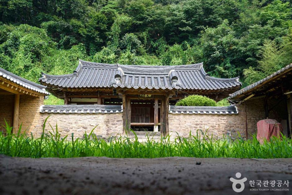 동산서당(창녕) 여행 추천 - 메고지고 동산서당(창녕) 여행 추천 - 메고지고