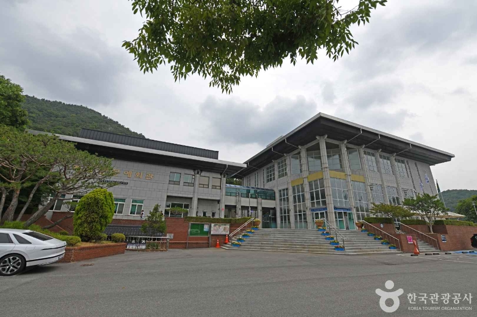 예산군문예회관 여행 추천 - 메고지고 예산군문예회관 여행 추천 - 메고지고