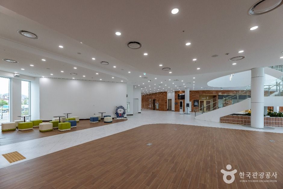 제천예술의전당 여행 추천 - 메고지고 제천예술의전당 여행 추천 - 메고지고
