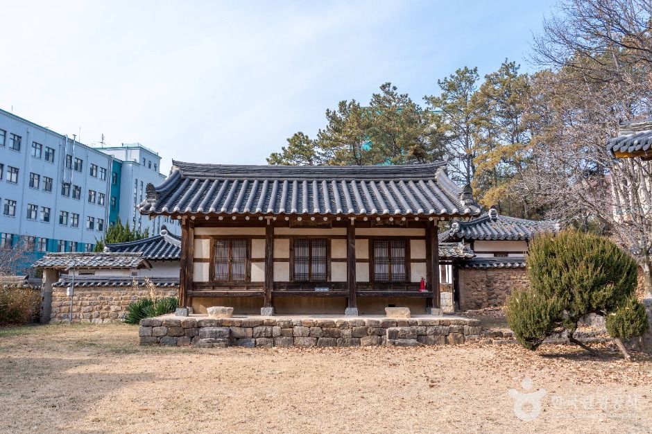 역동서원 여행 추천 - 메고지고 역동서원 여행 추천 - 메고지고