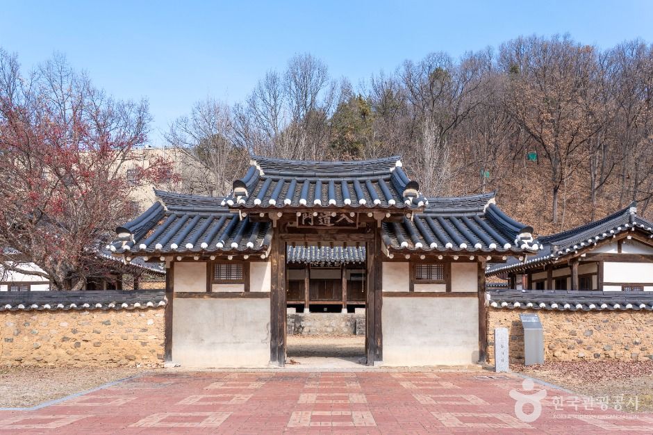 역동서원 여행 추천 - 메고지고 역동서원 여행 추천 - 메고지고
