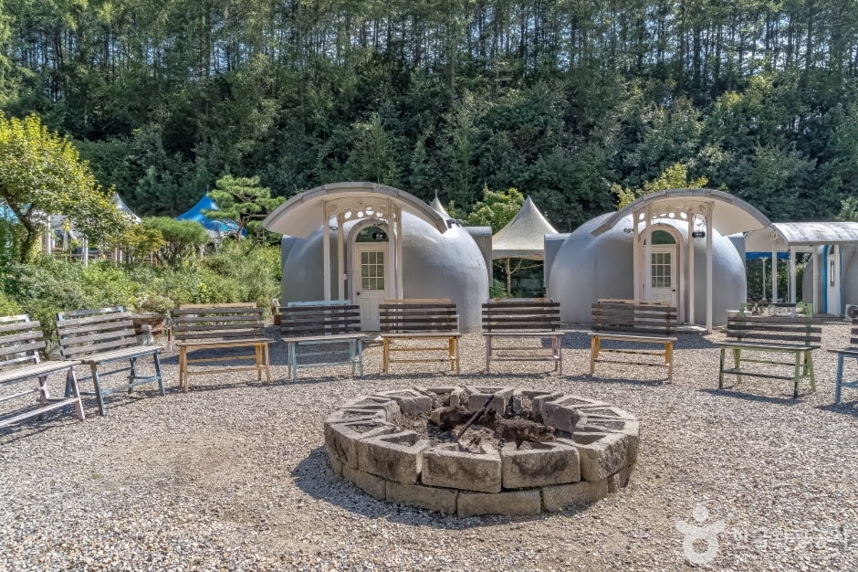 용인산토리니 여행 추천 - 메고지고 용인산토리니 여행 추천 - 메고지고