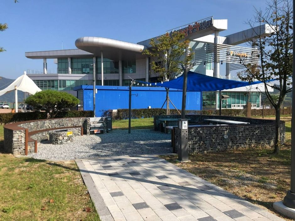 탄금호 피크닉공원 여행 추천 - 메고지고 탄금호 피크닉공원 여행 추천 - 메고지고