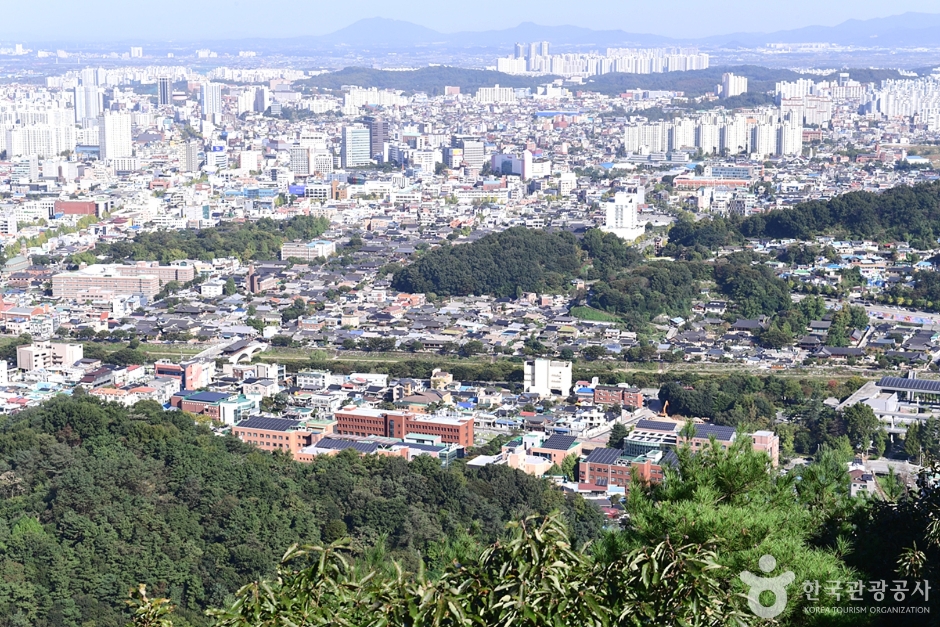 전주 남고산성 여행 추천 - 메고지고 전주 남고산성 여행 추천 - 메고지고