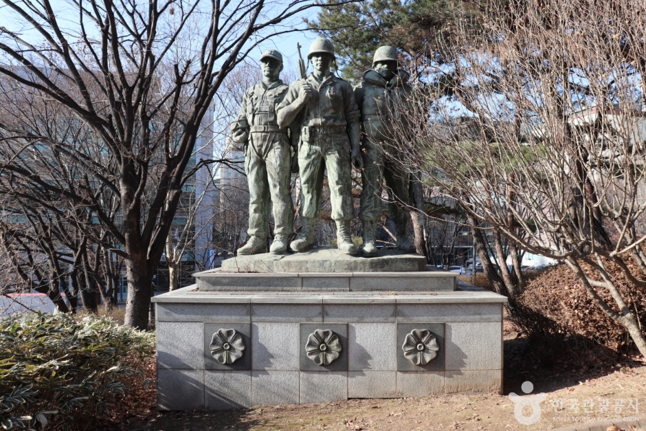 수원 현충탑 여행 추천 - 메고지고 수원 현충탑 여행 추천 - 메고지고