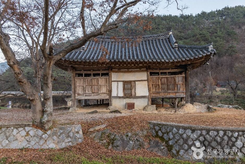 와룡암 여행 추천 - 메고지고