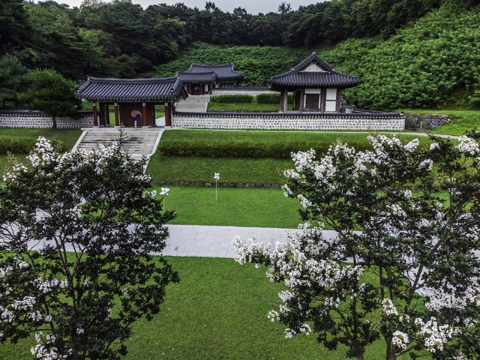 김좌진장군 사당 여행 추천 - 메고지고 김좌진장군 사당 여행 추천 - 메고지고