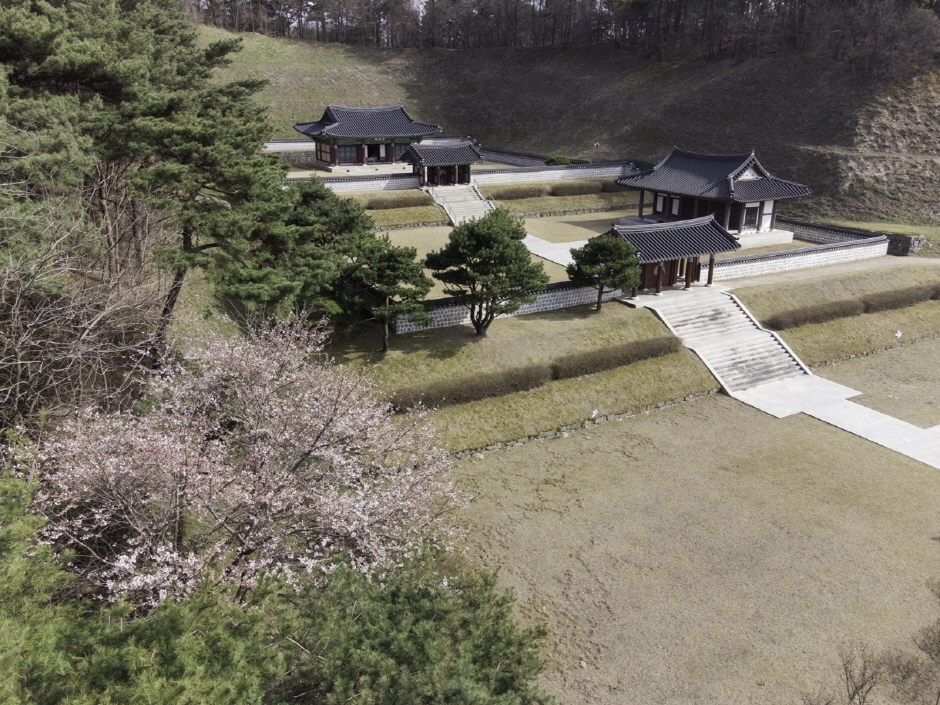 김좌진장군 사당 여행 추천 - 메고지고 김좌진장군 사당 여행 추천 - 메고지고
