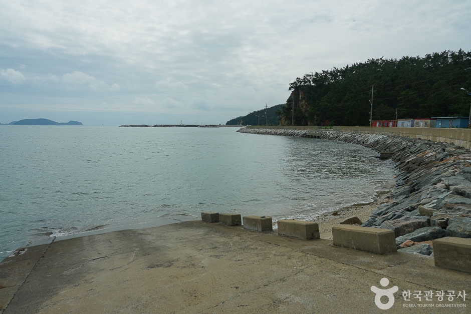 통개 해수욕장 여행 추천 - 메고지고