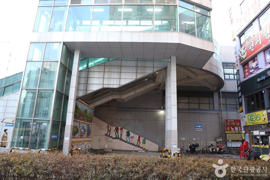 역곡역북부광장 여행 추천 - 메고지고 역곡역북부광장 여행 추천 - 메고지고