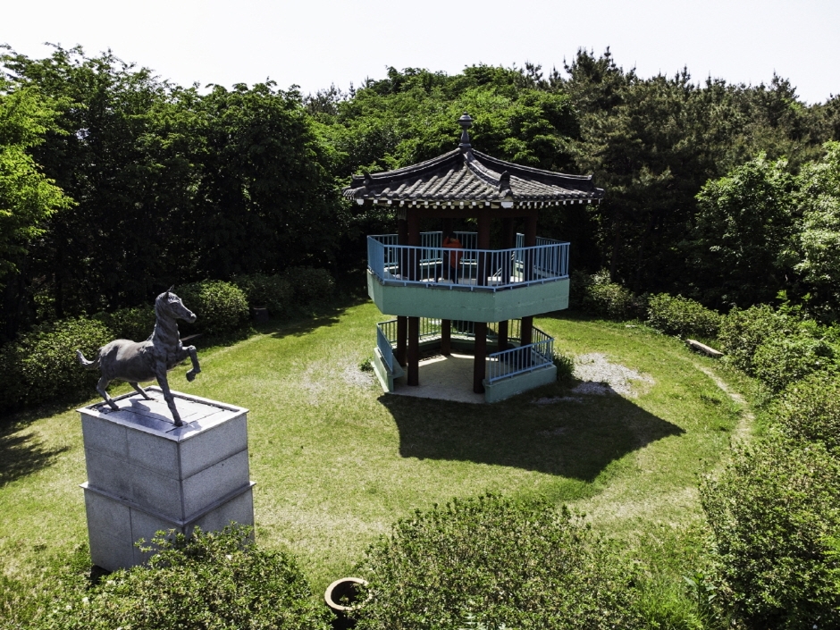 철마산 3.1공원 여행 추천 - 메고지고 철마산 3.1공원 여행 추천 - 메고지고