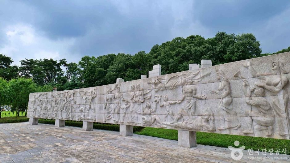 4·19학생혁명기념탑 여행 추천 - 메고지고