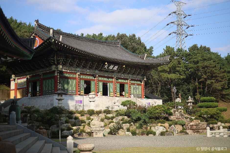 밀양 영산정사 여행 추천 - 메고지고 밀양 영산정사 여행 추천 - 메고지고