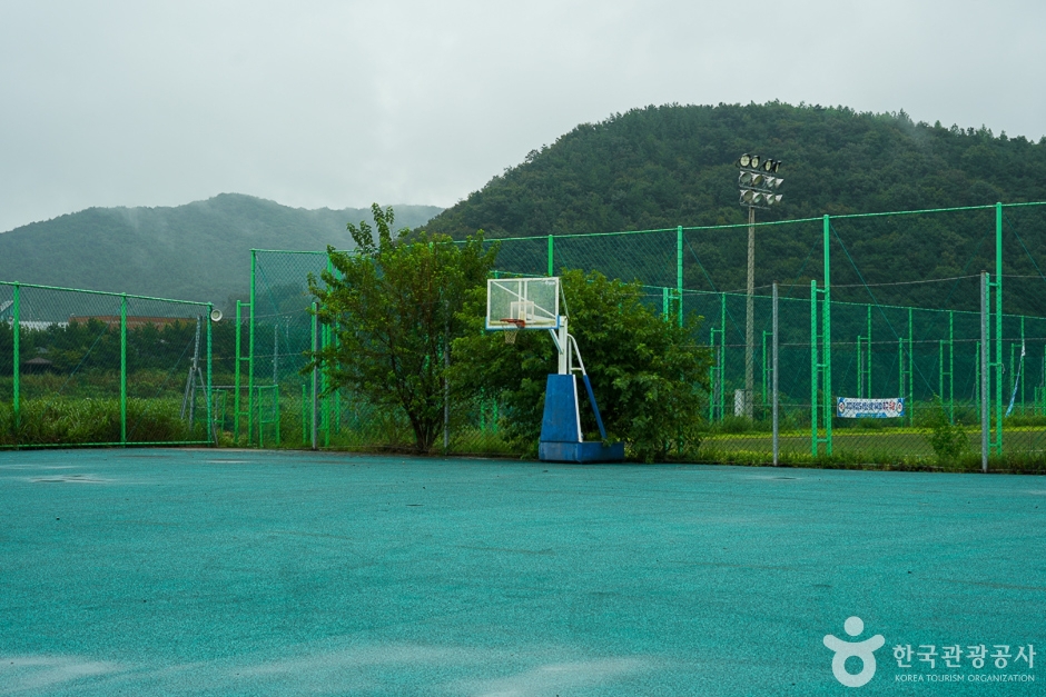 웅천체육공원 여행 추천 - 메고지고