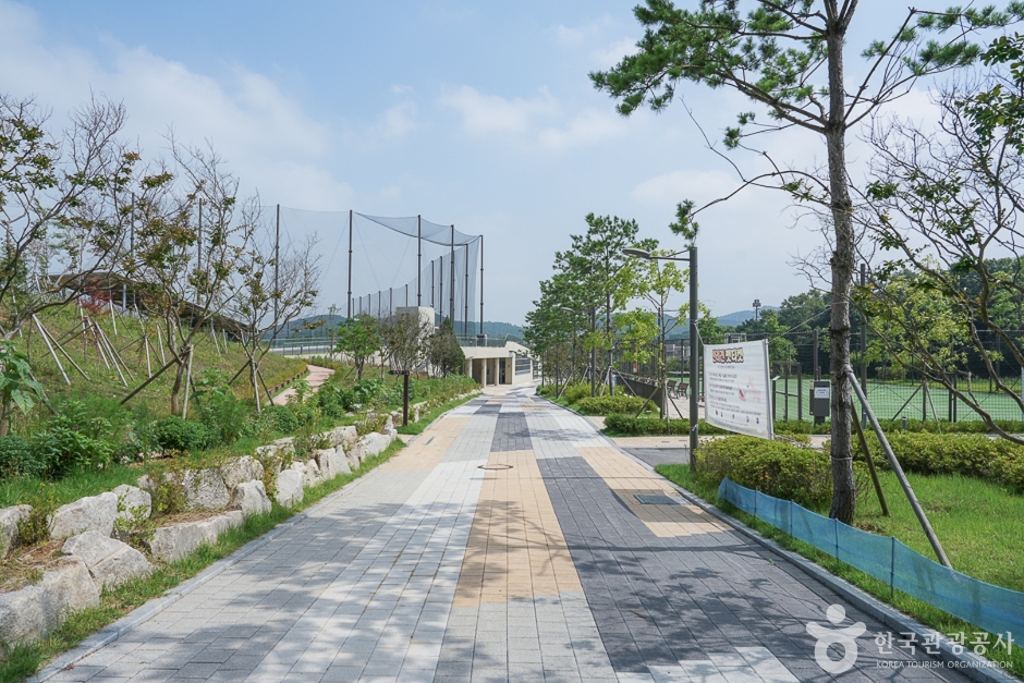 갈현체육공원 여행 추천 - 메고지고 갈현체육공원 여행 추천 - 메고지고