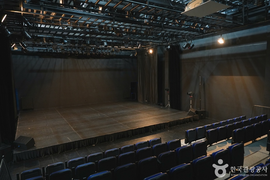 학산소극장 여행 추천 - 메고지고 학산소극장 여행 추천 - 메고지고
