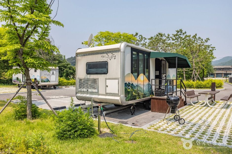계룡산갑사야영장 여행 추천 - 메고지고 계룡산갑사야영장 여행 추천 - 메고지고