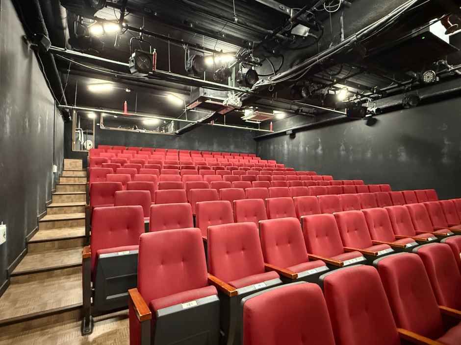BNK부산은행조은극장 여행 추천 - 메고지고