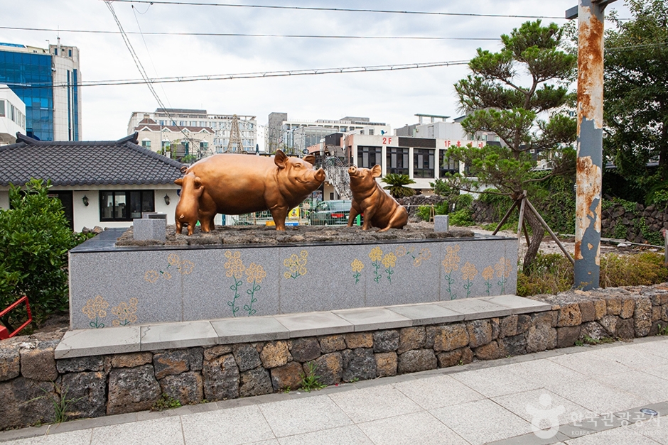 흑돼지거리 여행 추천 - 메고지고 흑돼지거리 여행 추천 - 메고지고