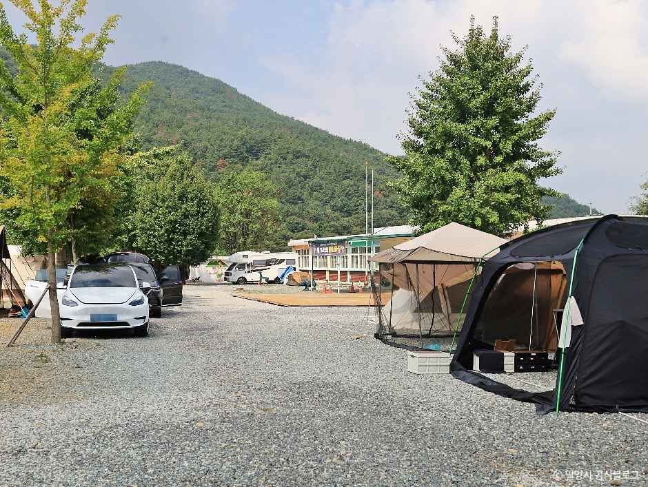 밀양도깨비방망이캠핑장 여행 추천 - 메고지고 밀양도깨비방망이캠핑장 여행 추천 - 메고지고